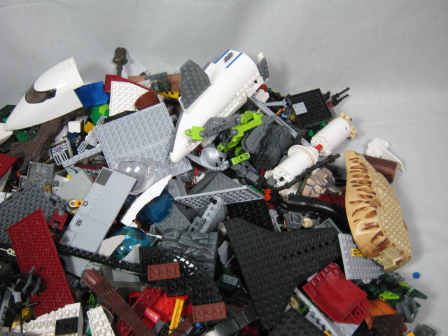 10+/- Lbs Assorted Mixed Bulk LEGO Building Blocks Parts Pieces Pcs Star Wars? + 4