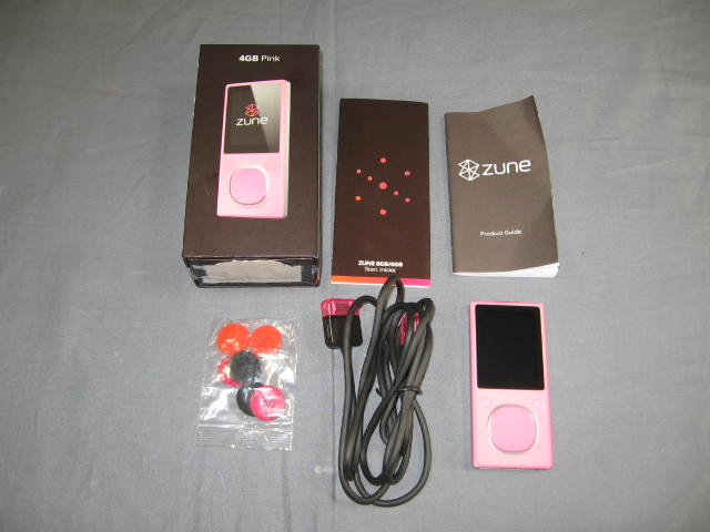 4GB Microsoft Zune Pink MP3 Music Audio Video Player NR 2
