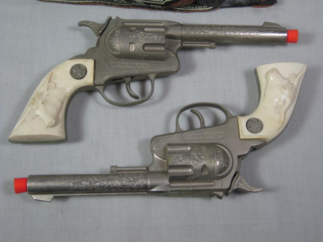Vtg 1960s Hubley Marshal Matt Dillon Gunsmoke Toy Cap Gun Set Holsters Belt NR! 3