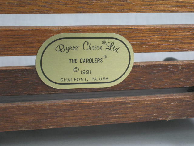 Byers Choice Carolers Cries of London 1991 Female Apple Vendor on Bench Figurine 8