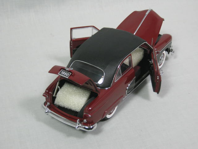The Danbury Mint 1950 Red Ford Crestliner Diecast Car 1:24 MIB NO RESERVE PRICE! 4