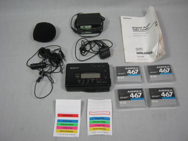 Sony TCD-D8 Walkman Portable DAT Digital Audio Tape Recorder Player ECM 717 Mic+