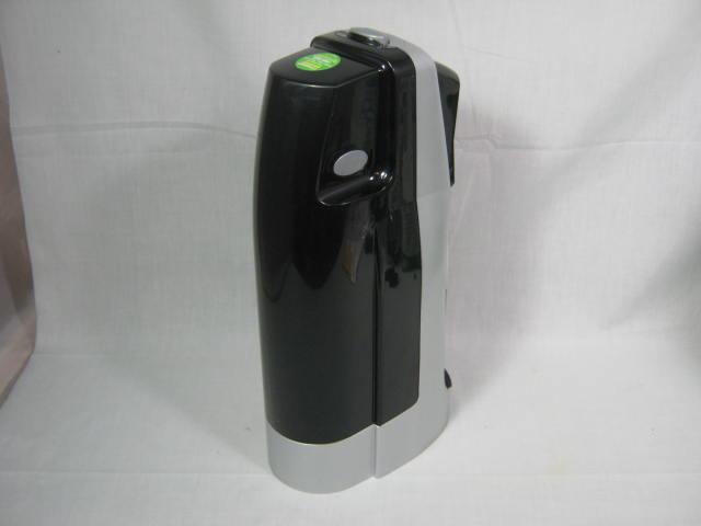 NEW Black SodaStream A200 Jet Home Soda Maker Machine W/2 Bottles CO2 Carbonator 3