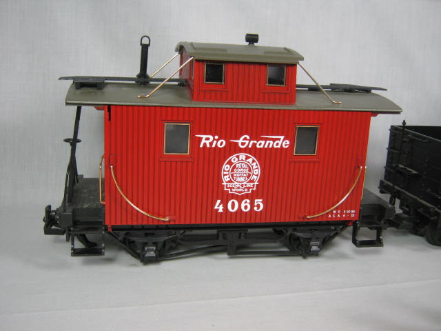 LGB 4073 D&RGW RR Gondola + 4065 Rio Grande Caboose Train Cars + Figures Extras 1