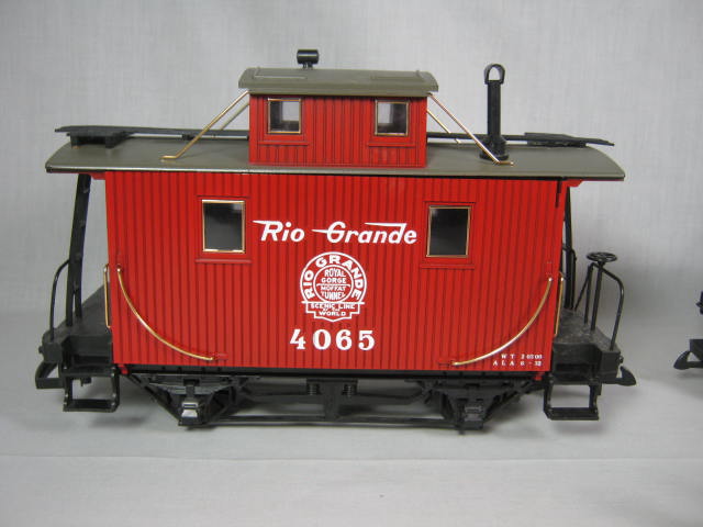 LGB 4073 D&RGW RR Gondola + 4065 Rio Grande Caboose Train Cars + Figures Extras 4