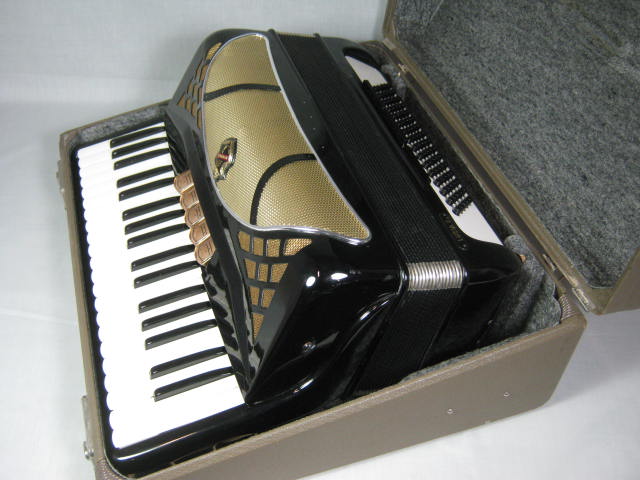 Vintage Hohner Lucia II Accordion 80 Bass Button Original Case No Reserve Price 2