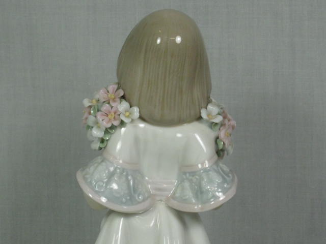 LLadro 1987 Spring Bouquets Girl With Flowers Porcelain Figurine #7603 No Res! 6