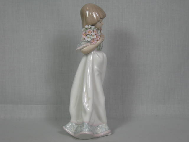 LLadro 1987 Spring Bouquets Girl With Flowers Porcelain Figurine #7603 No Res! 7