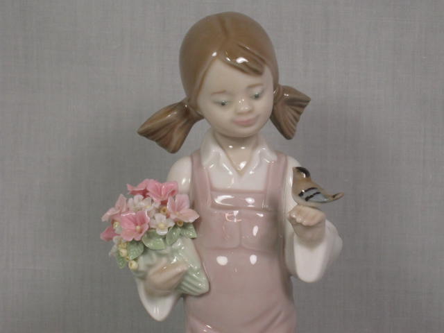 Lladro Spring Garden Girl With Flowers & Bird Porcelain Figurine #5217 No Res! 1