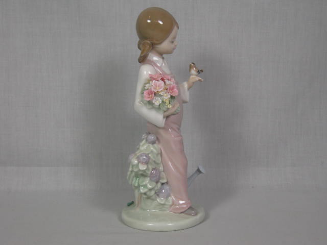 Lladro Spring Garden Girl With Flowers & Bird Porcelain Figurine #5217 No Res! 3
