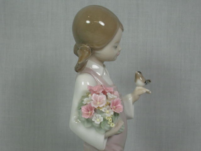 Lladro Spring Garden Girl With Flowers & Bird Porcelain Figurine #5217 No Res! 4