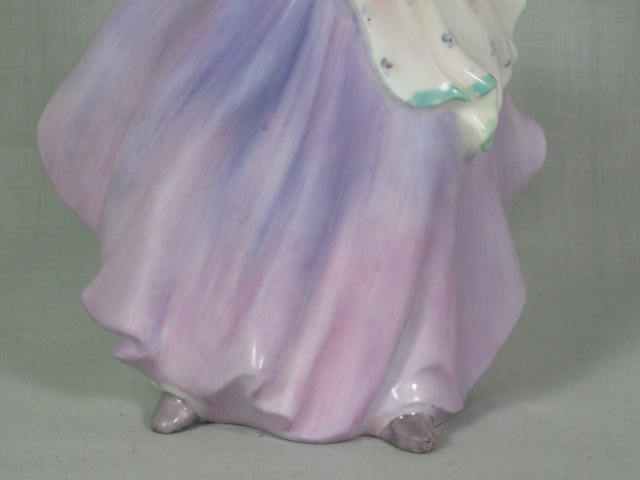 Vintage 1953-59 Royal Doulton Porcelain Betsy Figurine HN2111 No Reserve Price! 2