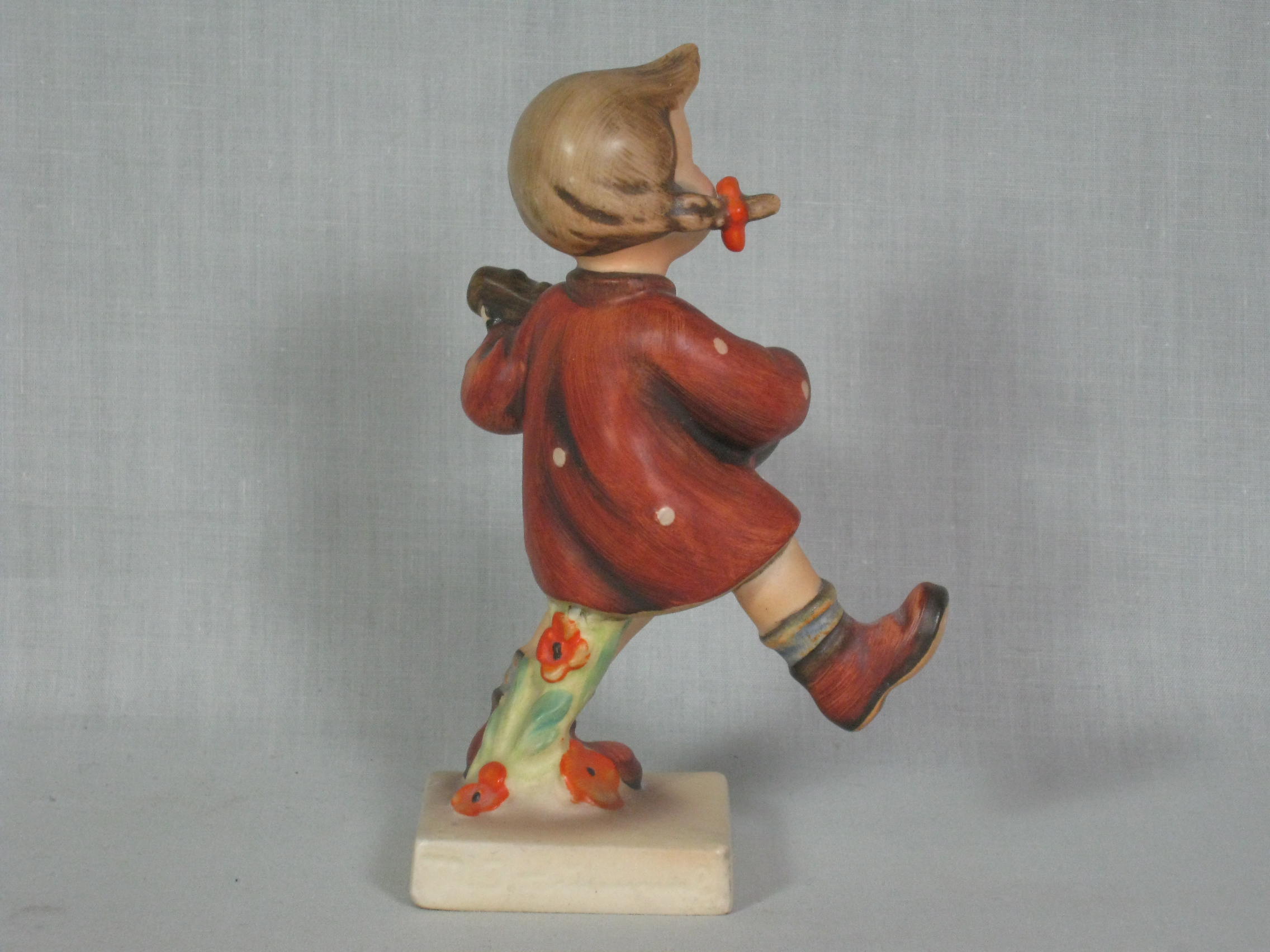 Vintage Hummel Figurine Happiness 86 TMK-2 Girl With Banjo Full Bee Mark Germany 4