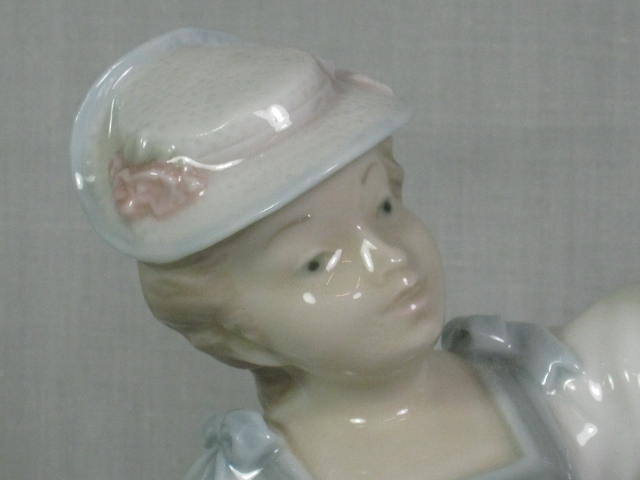Vintage Lladro Porcelain 11" Figurine Girl And Sparrow 4758 Woman With Bird NR! 2