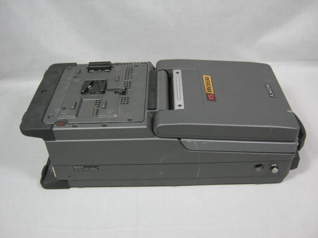 Sony DNW-A25TI Betacam SX Portable Digital Videocassette Recorder Player +Manual 4