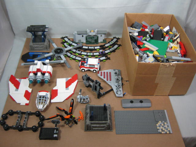 13 Pounds Lbs Lego Buildings Sets Bricks Blocks Pieces Ships Vehicles Lot NO RES