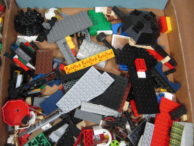 13 Pounds Lbs Lego Buildings Sets Bricks Blocks Pieces Ships Vehicles Lot NO RES 11