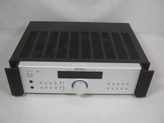 Rotel RX-1052 AM/FM Stereo Receiver + RR-AT95 Remote Terk Pi B Amplified Antenna 1