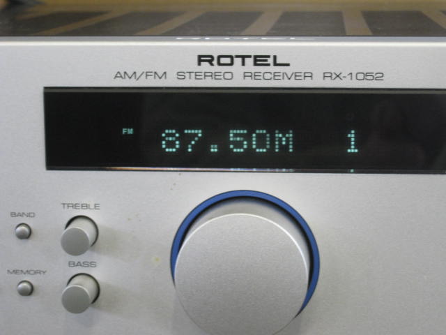 Rotel RX-1052 AM/FM Stereo Receiver + RR-AT95 Remote Terk Pi B Amplified Antenna 2