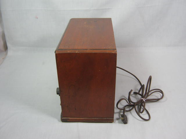 Vtg 40s Sears & Roebuck Silvertone Wood Wooden Cabinet AM Tube Radio 101-808-1C 2