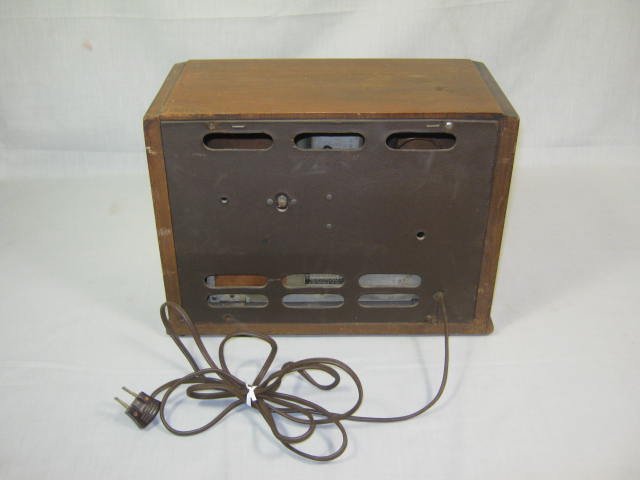 Vtg 40s Sears & Roebuck Silvertone Wood Wooden Cabinet AM Tube Radio 101-808-1C 4
