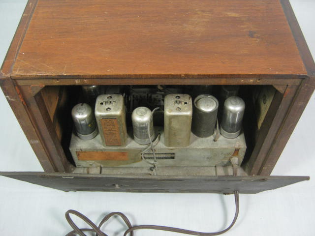 Vtg 40s Sears & Roebuck Silvertone Wood Wooden Cabinet AM Tube Radio 101-808-1C 6
