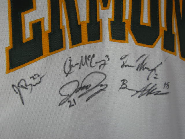 RARE! University of Vermont UVM Catamounts 2010-2011 Team Signed Hockey Jersey 8