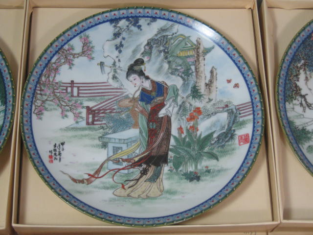 12 Imperial Jingdezhen Porcelain Plate Collection Beauties of the Red Mansion NR 7