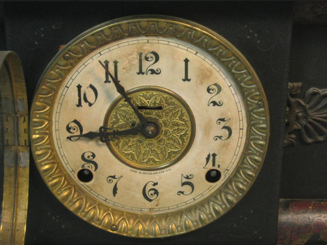 Antique Ingraham 8 Day Half Hour Strike Cathedral Regulator Shelf/Mantle Clock 1