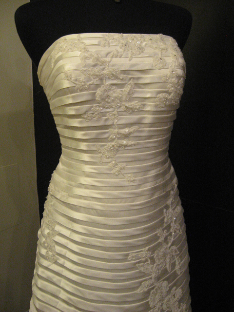 NEW Davids Bridal Oleg Cassini Wedding Dress Gown Size 8 Strapless Slim A-Line 1