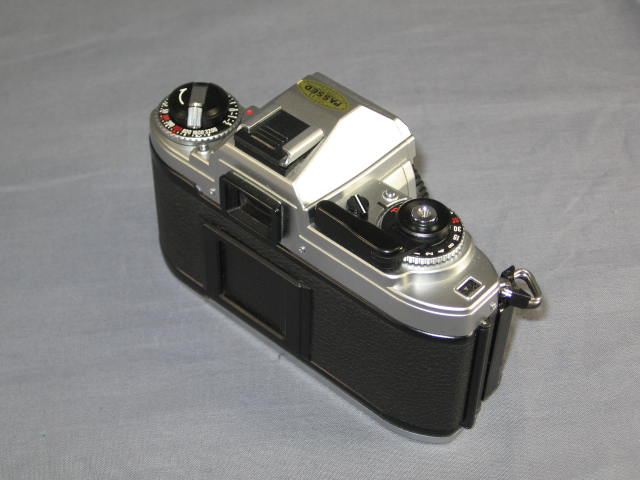 Nikon FG 35mm SLR Camera Nikkor AIS 50mm f/1.8 135mm + 3