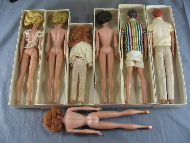 7 Vintage Barbie Skipper Midge Dolls Clothes +Cases Lot 2