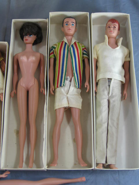 7 Vintage Barbie Skipper Midge Dolls Clothes +Cases Lot 6