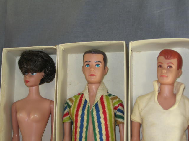 7 Vintage Barbie Skipper Midge Dolls Clothes +Cases Lot 8