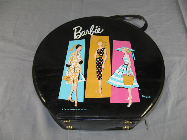 7 Vintage Barbie Skipper Midge Dolls Clothes +Cases Lot 24