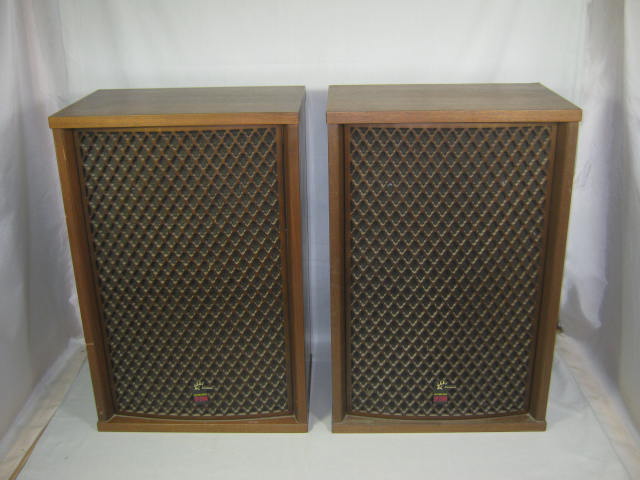 2 Vtg Sansui SP 2500 3-Way 5-Driver Stereo Speakers Wood Cabinet Lattice Grills