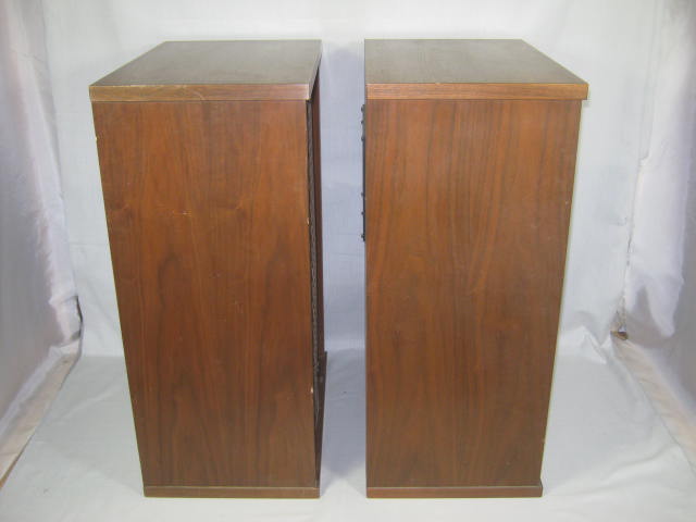2 Vtg Sansui SP 2500 3-Way 5-Driver Stereo Speakers Wood Cabinet Lattice Grills 3