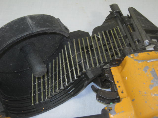 Bostitch 1 3/4"-4" Air Coil Framing Siding Fencing Nailer Gun + Nails NO RESERVE 4