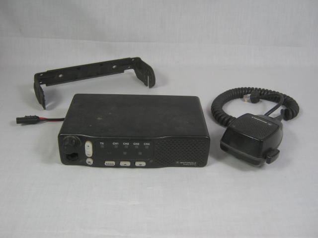 Motorola Radius 1225 2-Way UHF Commercial Radio 4-channel 450-470 MHz 40 Watt NR