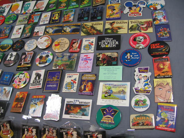 Walt Disney Commemorative +Classics Collectors Pins Lot 4