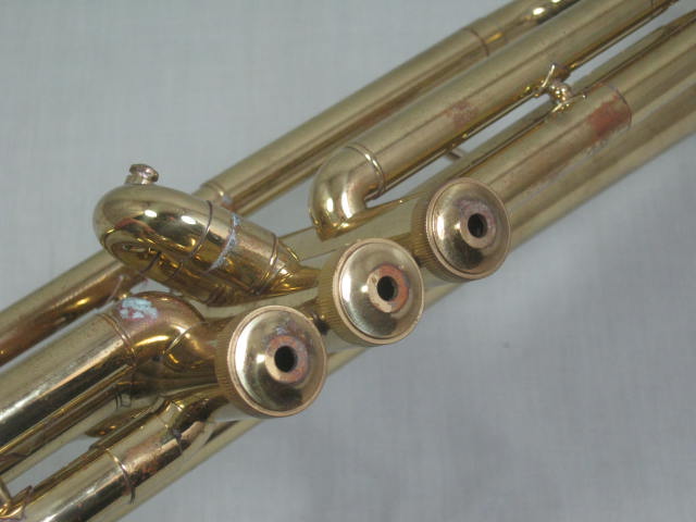 Vtg Vincent Bach Selmer Bundy Student Trumpet 698394 ML W/ 7C Mouthpiece + Case 5