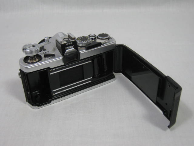 Olympus OM-1 MD 35mm SLR Film Camera 28mm f/2.8 50mm 1.8 135mm 3.5 Zuiko Lens ++ 5