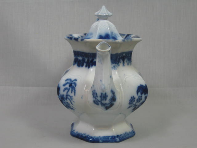 Antique c1860 Challinor Shell Pattern Flow Blue Porcelain Coffee Pot With Lid NR 1