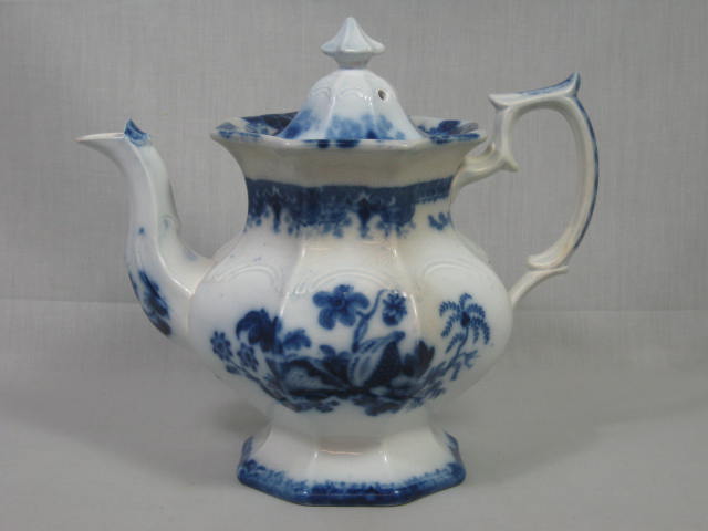 Antique c1860 Challinor Shell Pattern Flow Blue Porcelain Coffee Pot With Lid NR 2