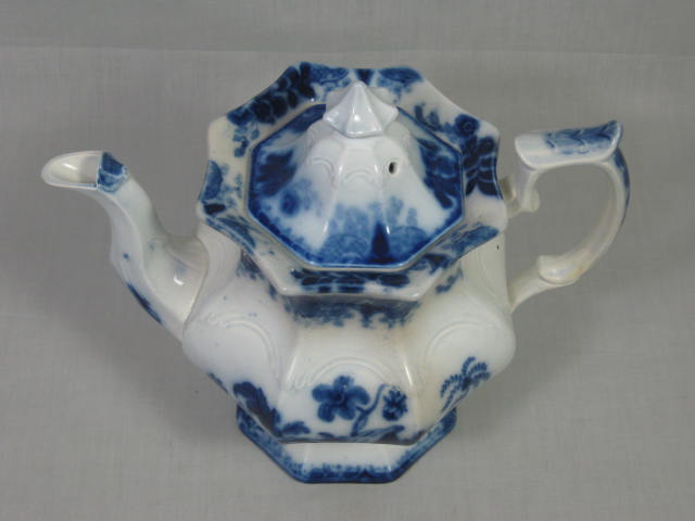 Antique c1860 Challinor Shell Pattern Flow Blue Porcelain Coffee Pot With Lid NR 4