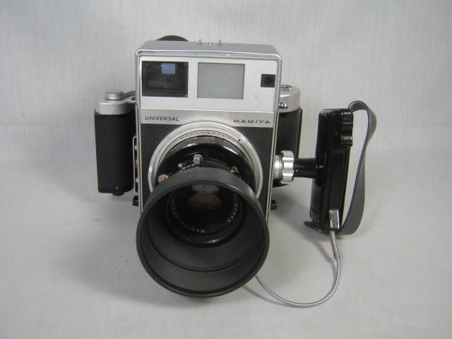 Mamiya Universal Press Camera W/6x7 Roll Film Holder Sekor f/3.5 100mm Lens Grip