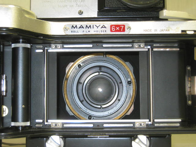 Mamiya Universal Press Camera W/6x7 Roll Film Holder Sekor f/3.5 100mm Lens Grip 9