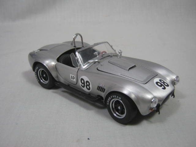 Franklin Mint 1966 Shelby Cobra 427 S/C 1:24 Scale Die-Cast Carroll In Box NR! 1