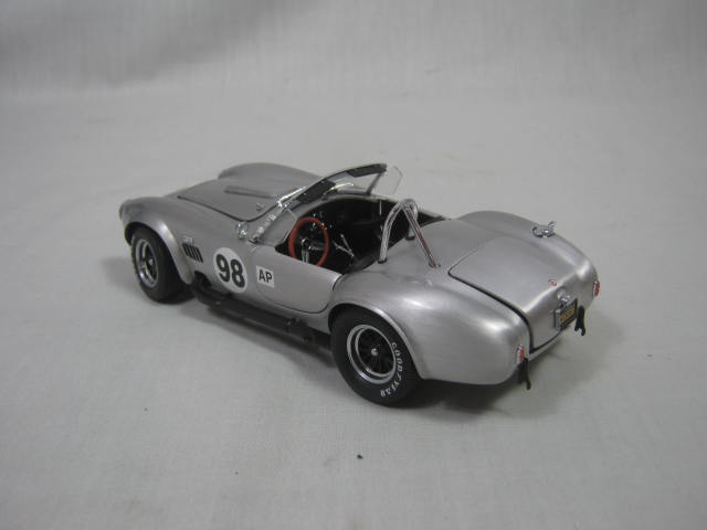 Franklin Mint 1966 Shelby Cobra 427 S/C 1:24 Scale Die-Cast Carroll In Box NR! 2