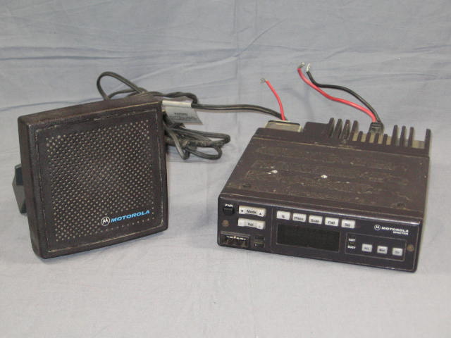 Motorola Spectra Mobile 64 Channel Radio 450-470 MHz NR